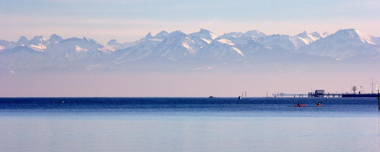 Familienfreundliches Ferienhaus Amara Mit Garten Und Terrasse - Friedrichshafen Am Bodensee Luaran gambar